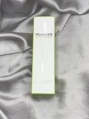 #GiftedbyMugler Have a look at the new @Mugler Starlicious Pistachio Praline hair and body spray - CAUTION: Don’t use wh