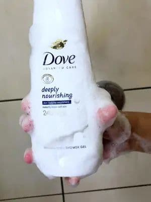 Dove’s new 3D innovative packaging has made shower time much more luxurious and enjoyable. I can open the cap easily with one hand which makes it more convenient. My skin feels and looks hydrated as it locks in moisture. I want you to experience this too by purchasing at Clicks or Dischem. #dovemicromoisture #changeisbeautiful #dovebodywash #ad @Dove South Africa @clicksza @Dis-Chem