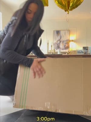 #ad Hi guys! Don’t you just hate when you have to rely on someone to help you out and they flake on you? Watching this back has me annoyed all over again! One thing I can count on is @H&R Block to get me through tax season stress-free! Now I have more time to pack and move these boxes all by myself lol @Vox #hrblock #betterwithblock