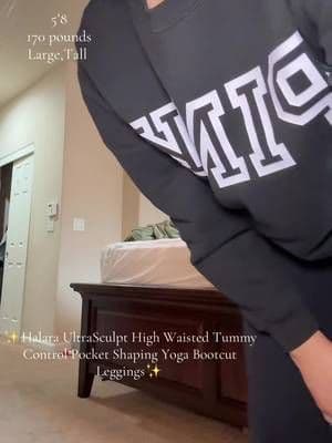Sahm ootd in my everyday go to Flared leggings by @Halara_official #tiktokshopfashionfinds #tiktokshopcreatorpicks #halaraleggings #blackfridaydeals #flaredleggings