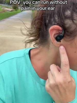 Earbuds hurt my ear so I prefer open ear buds #openearbuds #tiktokshipcreatorpicks #raycon #tiktokshopblackfriday #tiktokshopcybermonday