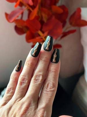 It’s no secret. I love glam Matic nails so anytime there’s a new drop you girl is on it, especially when it comes to fall. If you haven’t checked out the new styles I highly suggest you click the link and look through them because they’re so cute. #glamnetic #tiktokshopcreatorpicks #tiktokshoplabordaysale #ttsbeautybesties ##frightnightcollection
