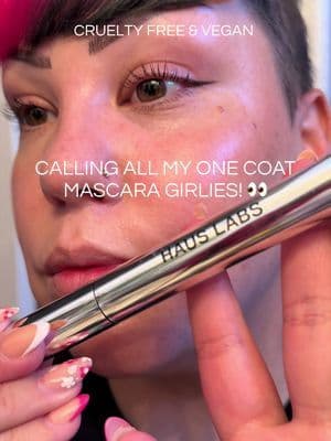 One coat mascara girlies… @Haus Labs understood the assignment 🖤✨ The B Structural Volumizing + Lengthening Mascara gives fluffy fanned-out lashes without clumps or flaking. Vegan B-Silk, Rice Protein, and Panthenol help nourish lashes while giving major volume and length. Sensitive eye friendly, cruelty free, vegan, and humidity resistant 👏 #hauslabs #mascara #tiktokshopsparkcreator #tiktokshopstockup #tiktokshopcreatorpicks