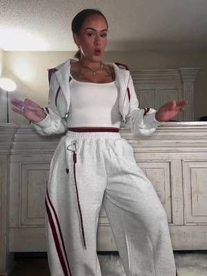I will live in this @aelfriceden_official #aelfricedenfamily #streetwearstyle #barrelsweatpants #fallstyle #ad