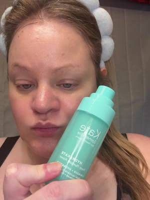 KATE SOMERVILLE introduced HYDRAKATE power plumping primer & it’s a *must-have*..... it powers & hydrates the skin with every use!! @Kate Somerville @Ulta Beauty #katesomerville #skincare #primer #hyaluronicacid #gifted 💙Launched exclusively at Ulta Beauty on February 23rd💙