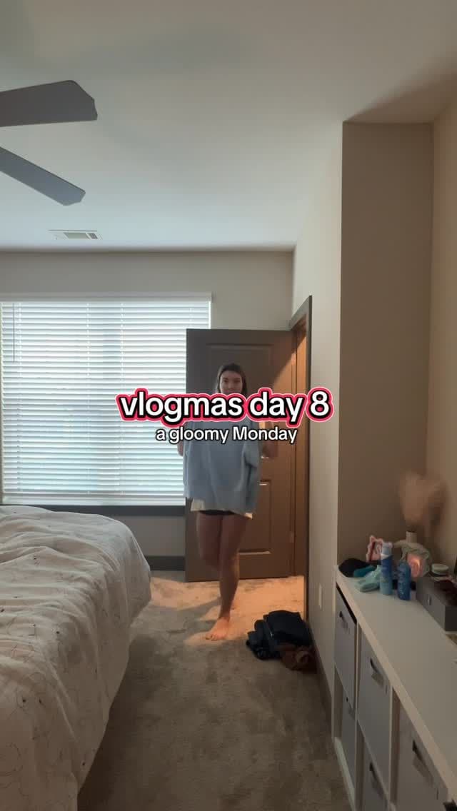 vlogmas day 8 | a gloomy Monday in Florida😴
Even on these gloomy days, it’s still important to get ready for your day
