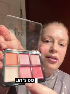 Blur blush pallet from Catrice Cosmetics. I love using this pallet when I travel! #tiktokshopholidayhaul #spotlightfinds #tiktokshopcreatorpicks #tiktokshopmademebuyit #catricecosmetics @Catrice Cosmetics