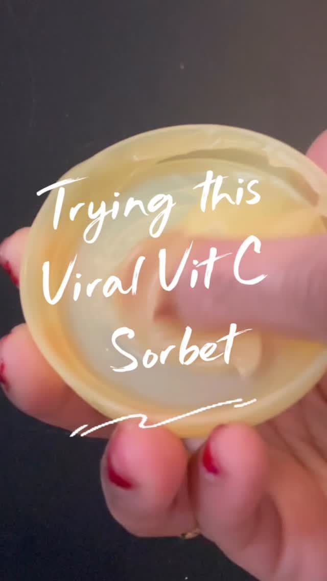 #AD
If you have hated enough the sticky heavy moisturisers, girl, you have to watch this 👀
We’re here talking about t