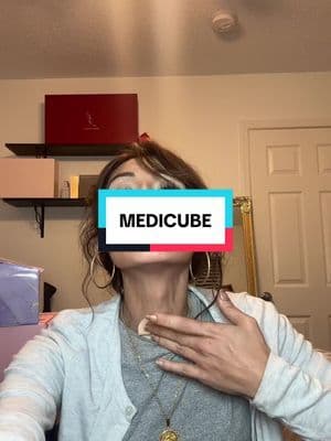 @medicube US Store if you purchased this bundle I hope you enjoy it as much as I do happy holidays #MEDICUBE #TikTokShopCreatorPics ##TikTokShopBlackFriday##TikTokShopCyberMonday##spotlightfinds