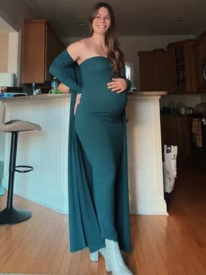 These dresses are perfect for maternity and postpartum super comfy cute for any season and style @PinkBlush Maternity #prettyinpinkblush #pinkblushmaternity #pbambassador #gifted #ad
