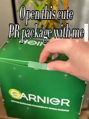 the cutest PR package from @Garnier_SA 💚 #prpackage #prpackages #unboxing #contentcreator #garnierbrightnation #garnierboosterserum #sayitbright #southafrica #fypシ