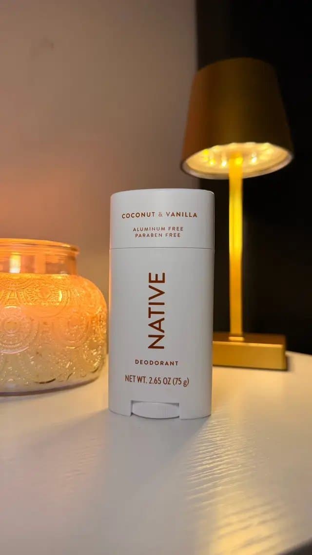 A little everyday essential that makes me feel fresh all day 🤍🥥✨ Native Coconut & Vanilla Deodorant has such a soft, creamy scent that I can’t get enough of. It goes on smoothly, feels comfortable, and is perfect for my everyday routine. @Native @influenster #nativepartner #ad #sensitivedeo