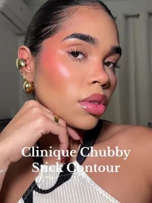 Un minuto se silencio para este contorno de @Clinique 😍🤍 QUÉ BELLEZA! ✨ #Clinique #CliniquePartner #chubbystickclinique #Ad