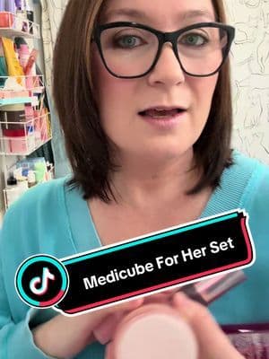 Great set and takes the guess work out of buying a nice gift for a female friend or loved one. @medicube global #medicube #tiktokshopholidayhaul #koreanskincare #giftsforher #giftideasforher