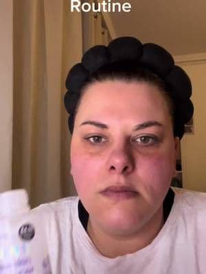 I tried out with my skin care routine the new Garnier Vitamin C Sorbet cream. @Garnier UK #lorealistaruk #garnier #sorbetskinsensation #sorbetgrwm #ad