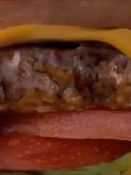 #cheeseburger #ad #funny #carlsjuniors #carlsjuniorhamburguer #creative #commercial #toyota