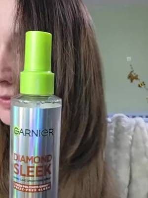 Well i think the results speak for themselves! Garnier Diamond Sleek Spray with up to 72 hours frizz free sleek and up to 100 hours diamond-like shine. Heat activated formula - this requires blow dryer heat to active its smoothing power and provides thermal protection from styling tools Up to 230c keeping your hair healthy - for best results use as a final step after the 3 step keratin sleek system. @Garnier UK #diamondsleek #garnier #hair #frizz #ad