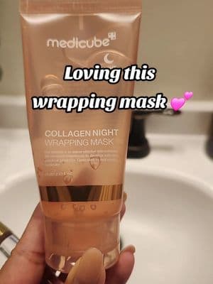 Love at first try! 🤭 This should be in everyone's nightly routine. 💕 ##medicube #medicubereview #medicubetiktokshop #k
