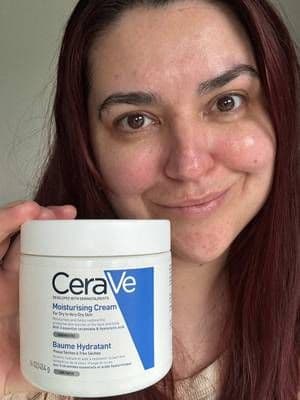 Simple care for dry, sensitive skin ✨ Dry, sensitive skin can be tricky when you want something simple but effective. I’ve been using the CeraVe Moisturising Cream lately and really like how comfortable it feels on my skin. The texture is rich but not heavy, it’s fragrance-free, and my skin feels calm and hydrated after applying. A solid moisturiser for dry or reactive skin. @CeraVeUKI @Home Tester Club #AD #CeraVe #SkinciDents #MoisturizeLikeADerm #glow_with_ania