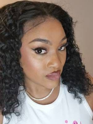 calling the girls with the curls to the front @GARNIER #GiftedByGarnier #garnierairdrychallenge #curlscheck