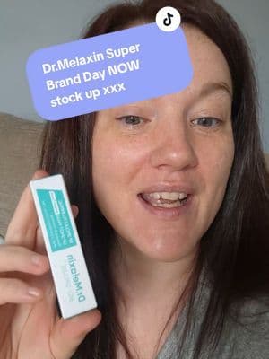 The Dr. Melaxin BP Spicule Lip Shot Maxi (Hard Touch) uses innovative Bio-Spicules—microscopic, needle-like structures derived from the ocean—to create invisible pathways in your skin. This allows the plumping and hydrating ingredients to dive deeper and work harder. The "Hard Touch" Effect - Designed for those who want visible results, providing a targeted tingle that signals the plumping action is underway. Intense Hydration, Beyond the volume, it floods your lips with moisture to smooth out fine lines and vertical "smoker" lines. Precision Care, The formula is designed to firm the lip contour, giving you a more defined, youthful shape. #lip #lips #fyp #drmelaxinsuperbrandday #tiktokshop @Dr.melaxin Uk