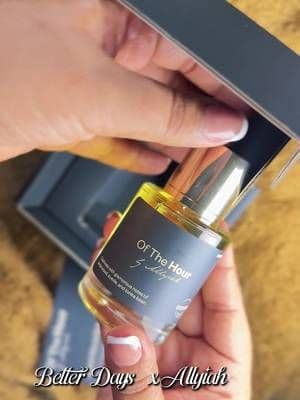 Of The Hour x Allyiah by Dossier 🖤✨ Notes of cedarwood, suede & tonka bean… this literally smells like luxury in a tiny bottle 😮💨 That warm, mysterious scent that has people asking “wait what perfume is that?” 👀 #D#DossierPerfumeO#OfTheHourT#TikTokShopFindsallyiahdossier @Dossier Perfume