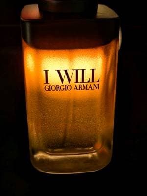 AD 🖤💛 Giorgio Armani Brand New Fragrance I WILL EDP 💛🖤 My partner and I love a cozy autumn evening with flickering candles and snuggling up on the sofa with him wearing this gorgeous new fragrance I WILL.🖤 💛Top Notes - Italian Bergamot, Aromatic Lavender and Cardamom 🖤Base Notes - Rich Madagascar Vanilla and a Smooky Woody Leather that's lasts all night. @Armani beauty @Lorealistar #AD #armanimyiwillhour #armanibeauty #lorealistar #fragrance