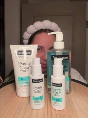 Probando la nueva línea Evenly Clear de neutrogena ✨ veremos cómo le va a mi piel 👀 @Neutrogena #EvenlyClear #gifted