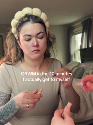 Nothing like trying to do your makeup while 1 kids is napping and the other is actually playing with toys for 10 mins #NeutrogenaGifted #Neutrogena #gifted #ugc