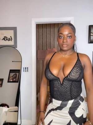 These Joyshaper BOBYSUITS EATSS!! They slim you down, hold your stomach in and they’re very elegant and sexy can dress up and down!! @JOYSHAPER @joyshaperofficial #joyshaper #joyshapershapewear #joyshaperbodysuit #tiktokshopholidaydeals #tiktokshop #tiktokshopfinds #tiktokshopcybermonday #mademyyear