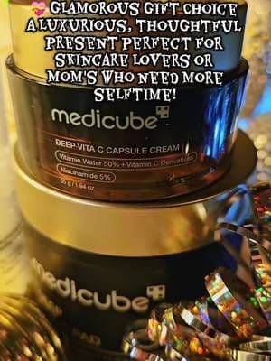 A complete skincare set designed for radiant, glowing skin. Infused with Glutathione, Kojic Acid, and Vitamins for 12-hour hydration and brightness. Perfect luxury gift for beauty lovers. #tiktokshopcreatorpicks #tiktokshopblackfriday #giftideas #christmas #Medicube