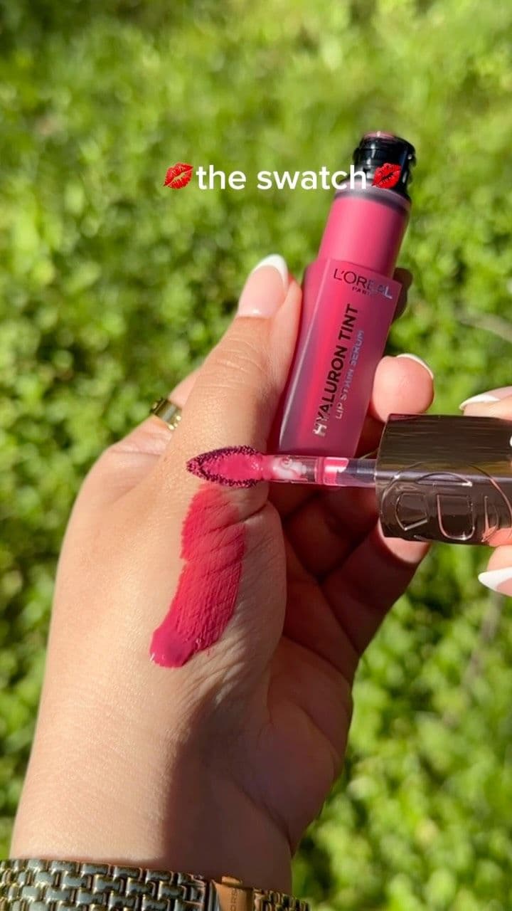 So excited to receive the new L’Oréal Paris Hyaluron Lip Stain from @lorealistar_official 💖✨ The lightweight formula, g