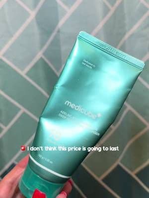 If you’ve been fighting breakouts and acne marks, this deal is worth seeing 👀 #medicube #azelaicacid #acneproneskin #koreanskincare #tiktokshopfinds