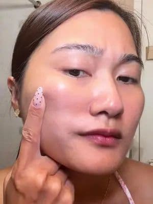 I was gifted by CeraVe 💙 A good cleanse isn’t about making your skin feel squeaky, it’s about leaving it feeling clean and comfortable. The CeraVe SA Cleanser has become one of the cleansers I reach for when my skin feels a little rough or congested. I love the lightweight gel texture and how refreshing it feels during my routine. For everyday cleansing, I also keep the CeraVe Foaming Facial Cleanser on my sink, so I can choose the one that best suits my skin that day. Both are formulated with 3 essential ceramides to help protect and strengthen the skin barrier from day one. @CeraVe #LorealistarCA #GiftedByCeraVe #SkinASMR