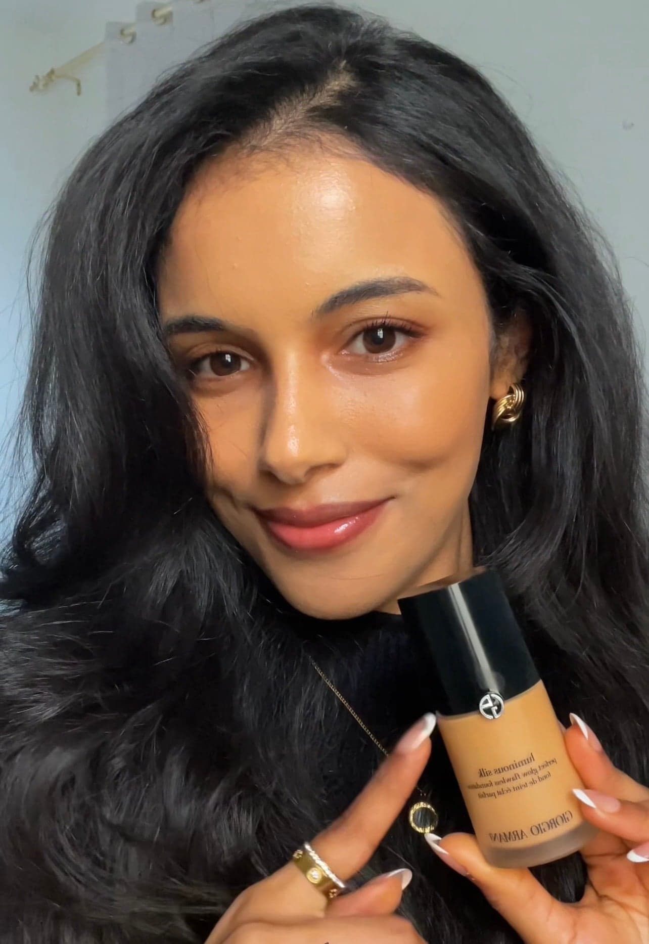 Armani luminous silk foundation content