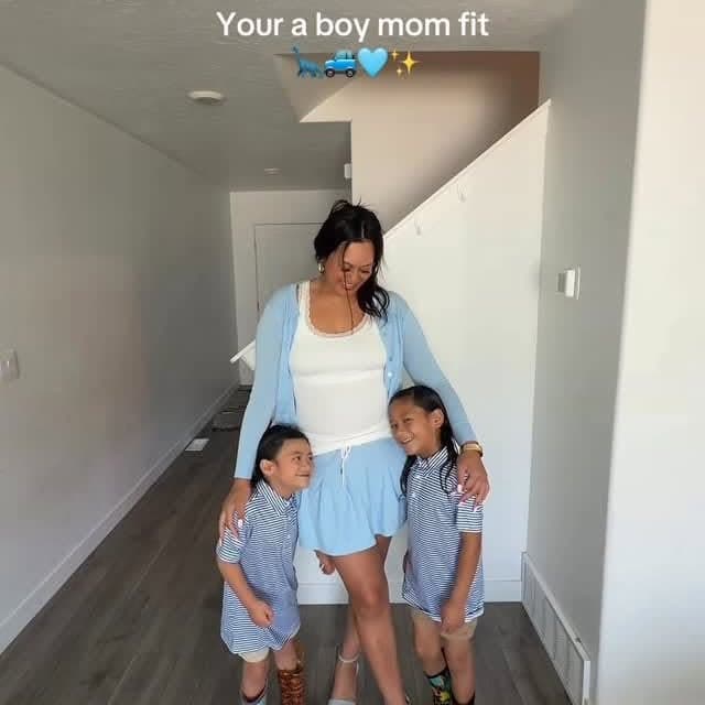 Mom and Sons fit